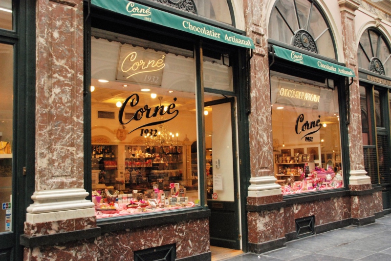 ecommerce-VALLAURIS-min_chocolate_chocolaterie_shop_luxury_chic_gallery_brussels_belgium-558146